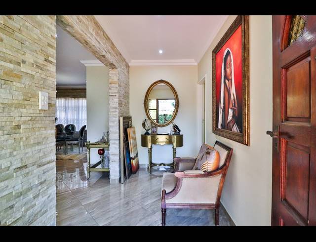 3 BEDROOM SIMPLEX TO LET IN SCOTTSVILLE